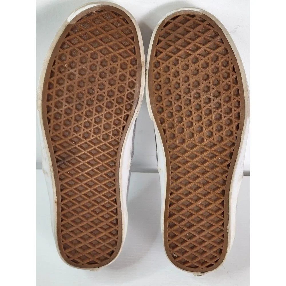 Van's Grey Canvas shoes Men's Size 7 Women's Size 8.5